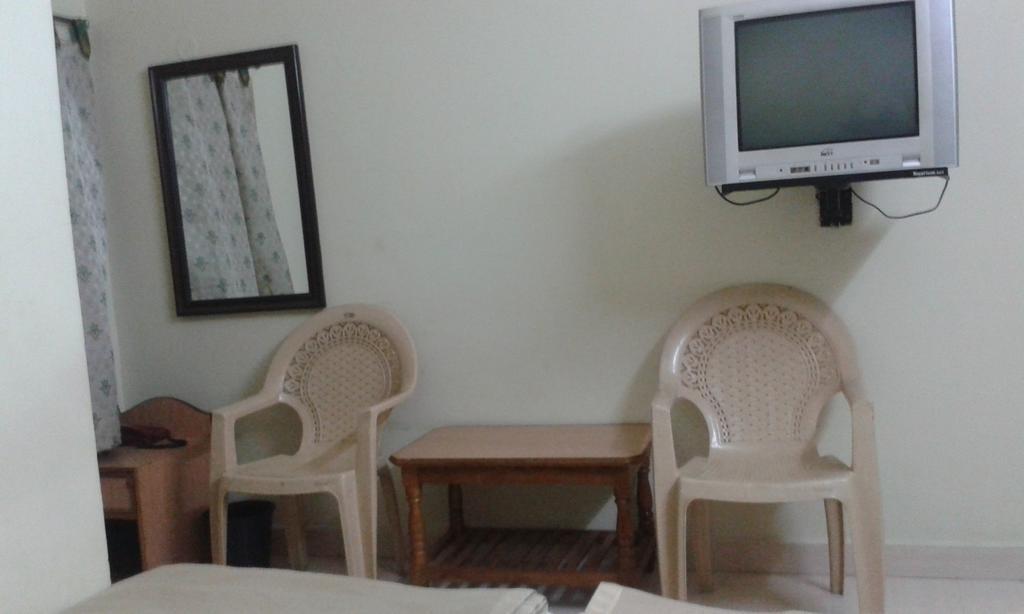 Hotel Agarala Residency Tirupati Zimmer foto